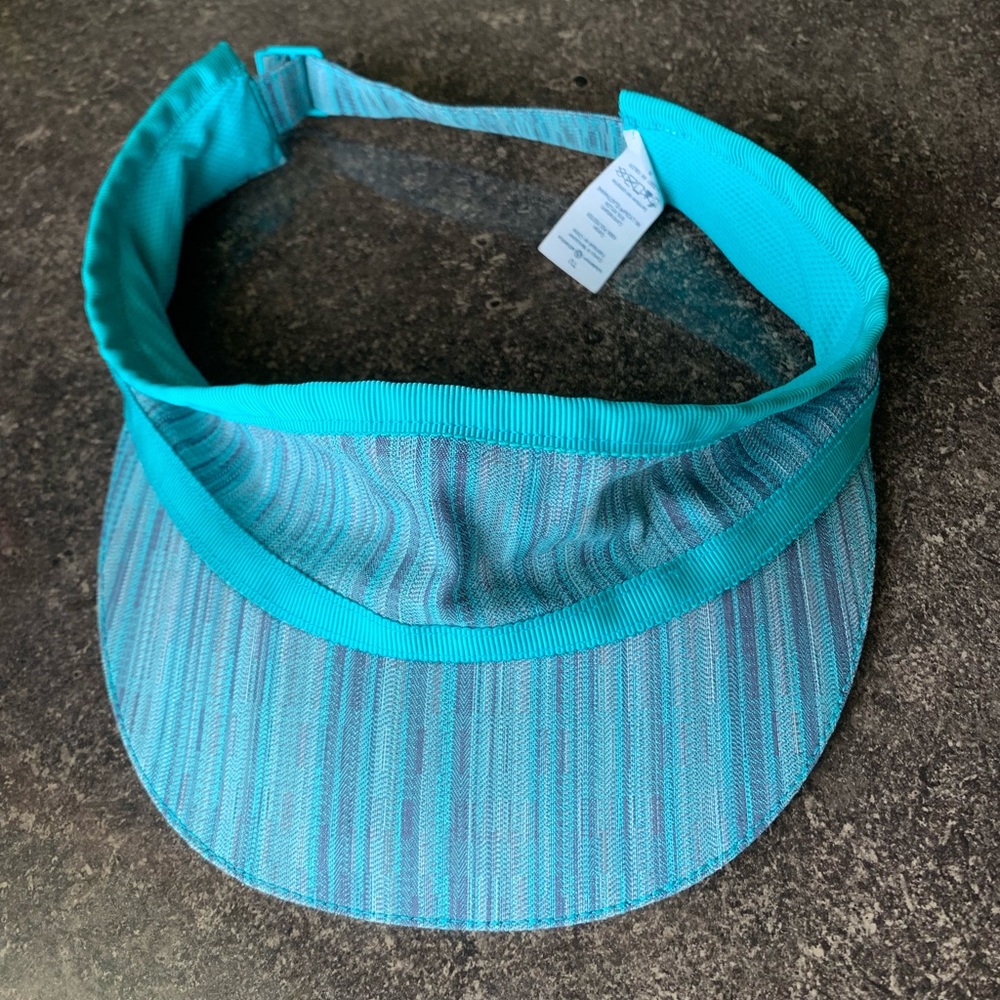 lululemon visor/hat